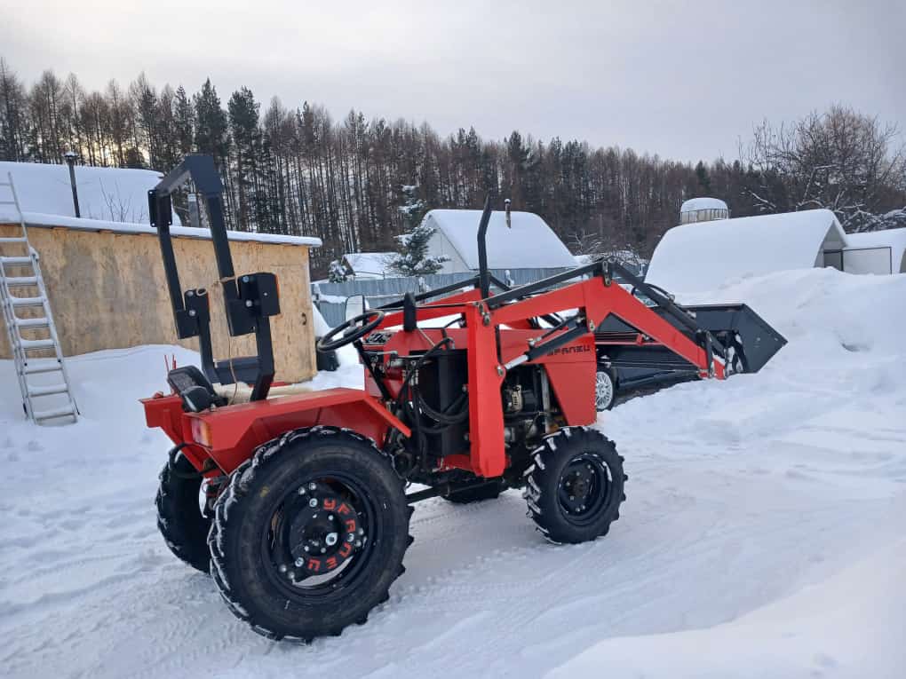 Мини-трактор<br>«Уралец 2204» - выкуп в Кирове